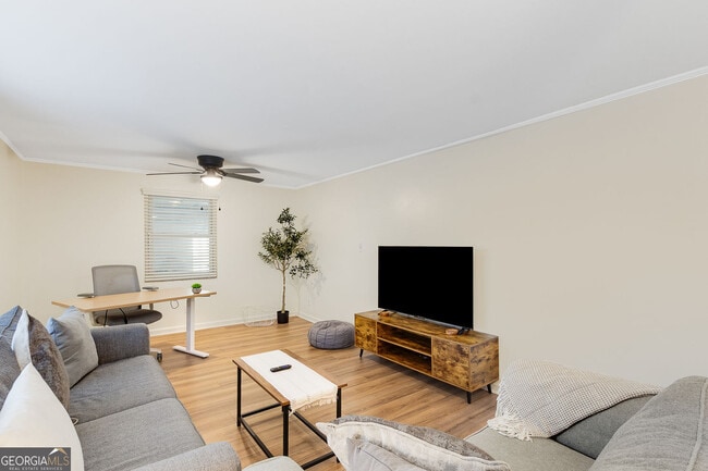 Primary Photo - 920 Vfw Dr