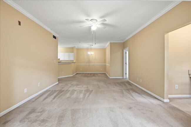 Building Photo - 1202 Walden Park Dr