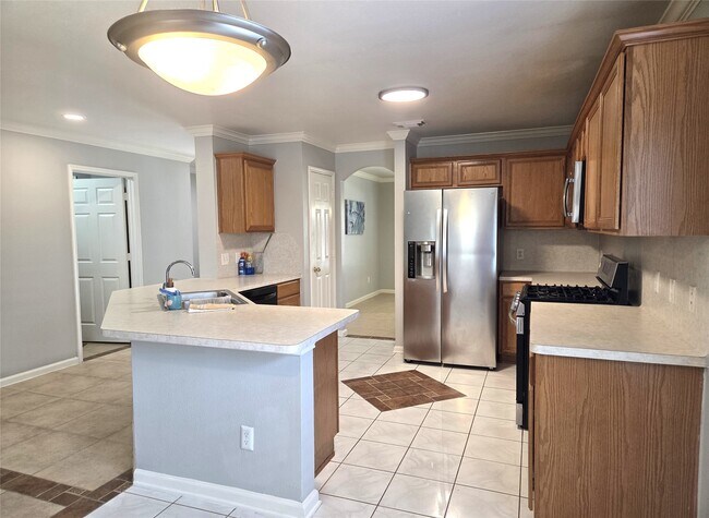 Building Photo - 18011 Featherfield Ln