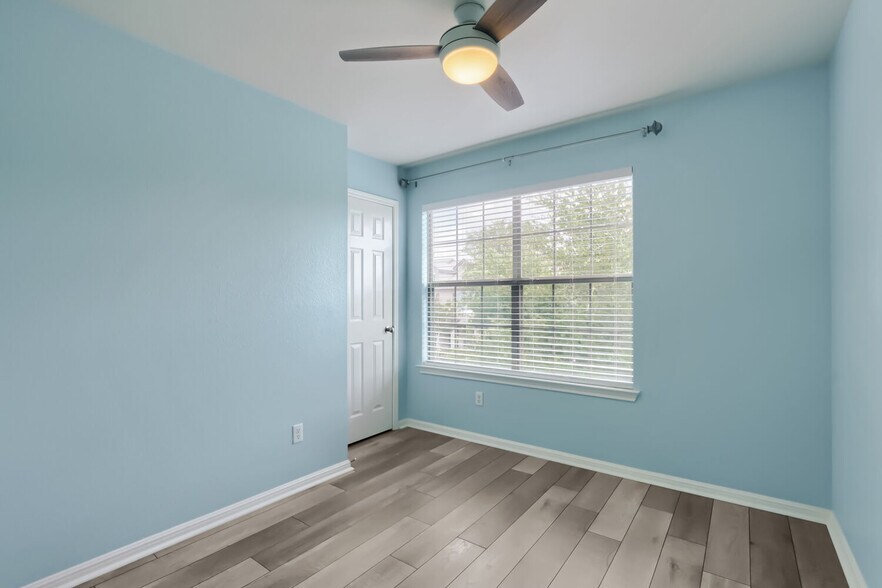 Second bedroom - 1900 Little Elm Trl