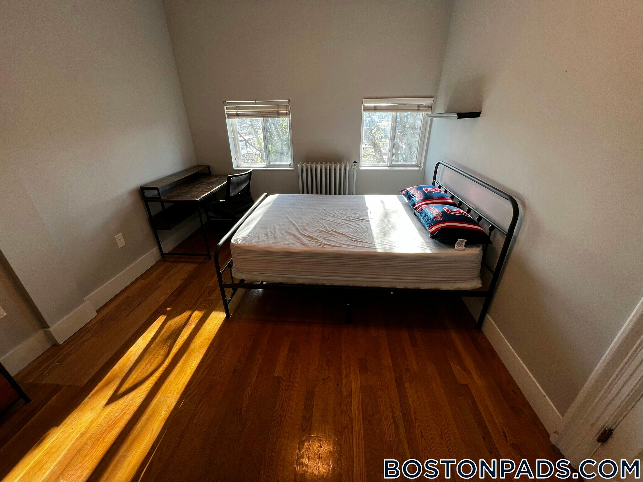 Building Photo - 45 Old Harbor St