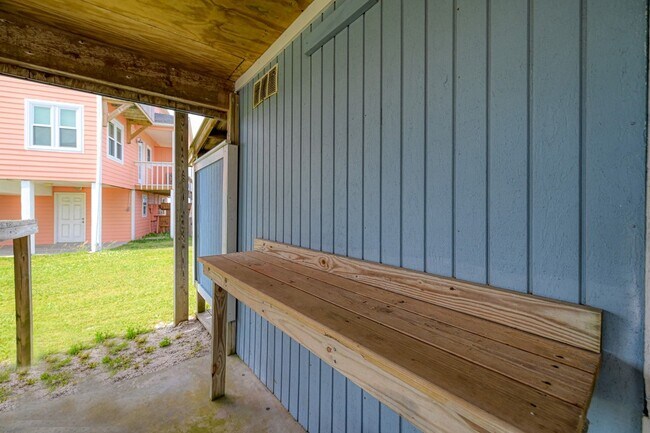 Building Photo - OFF-SEASON RENTAL- MY HAPPY PLACE 2.0 NOW WELCOMING YOUR FURRY FRIENDS