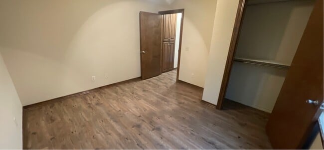 Building Photo - 404 Boston St