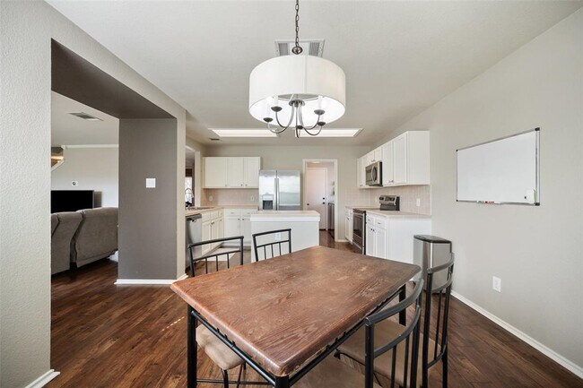 Building Photo - 308 Sunny Brook Dr