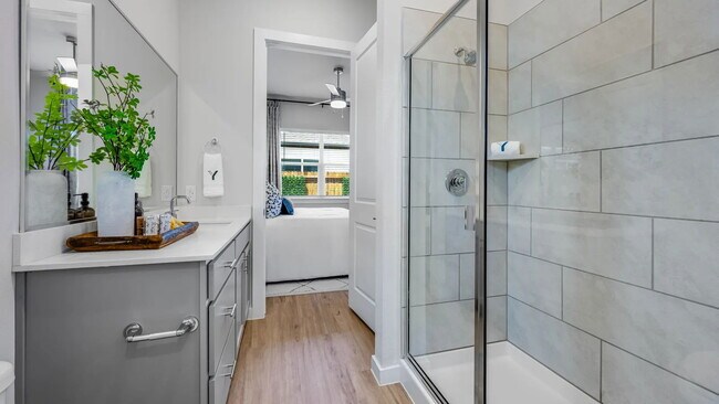 Building Photo - 220 W Melissa Rd