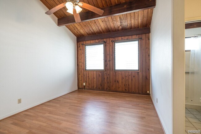 Building Photo - Large 4 Bedroom 3 Bath in Ahuimanu - Pet Negotiable $4950 47-500 Henoheno
