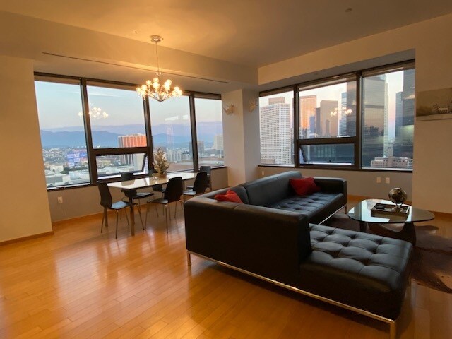 Building Photo - 1100 Wilshire Blvd