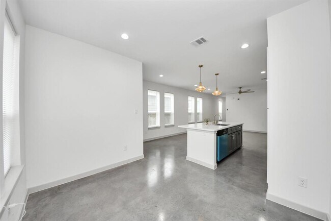 Building Photo - 7924 Booker St