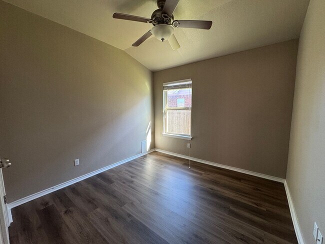 Building Photo - 2507 Inspiration Dr