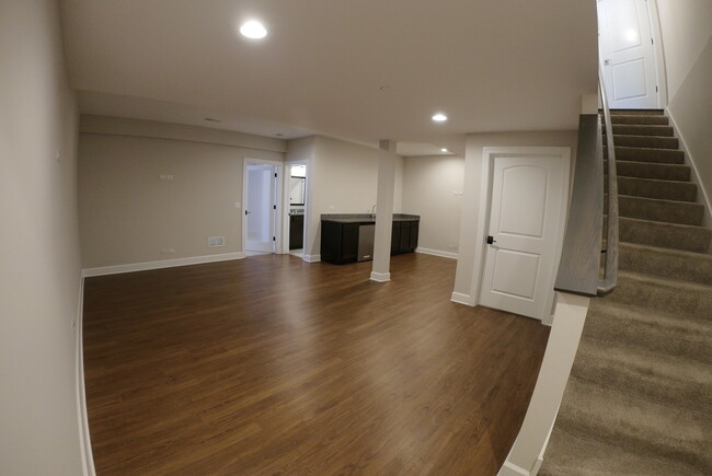 Building Photo - 10750 Clock Tower Dr