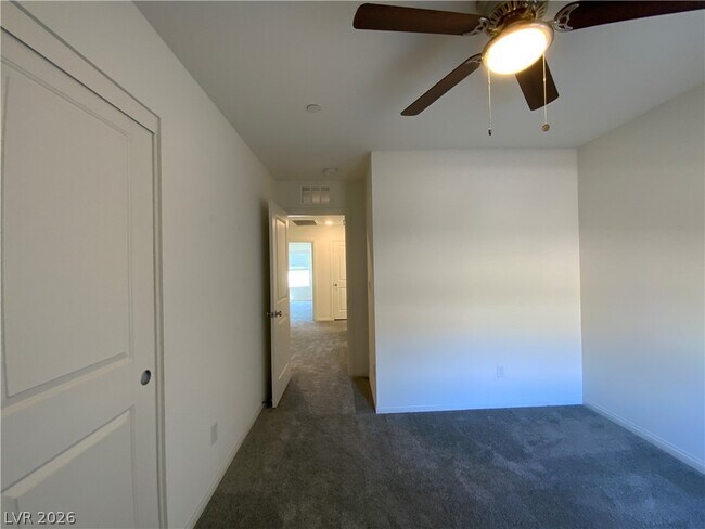 Building Photo - 3240 Avernus Ave