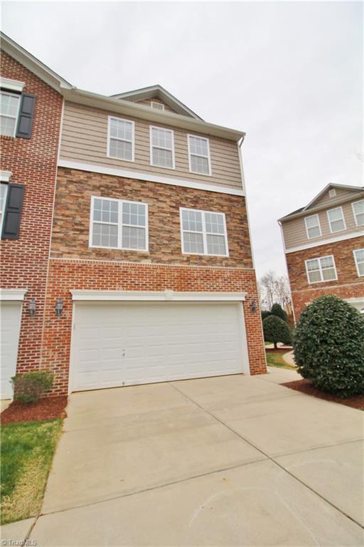 Building Photo - 44 Ackland Dr