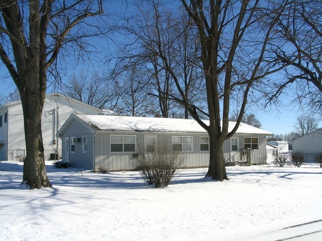 Building Photo - 509 SE 4th St
