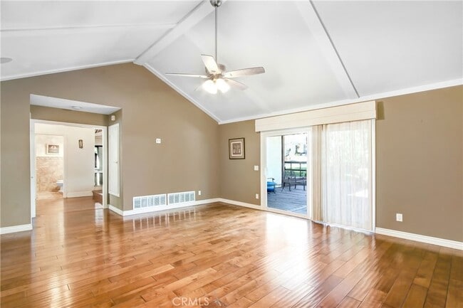 Building Photo - 10818 Hillside Rd