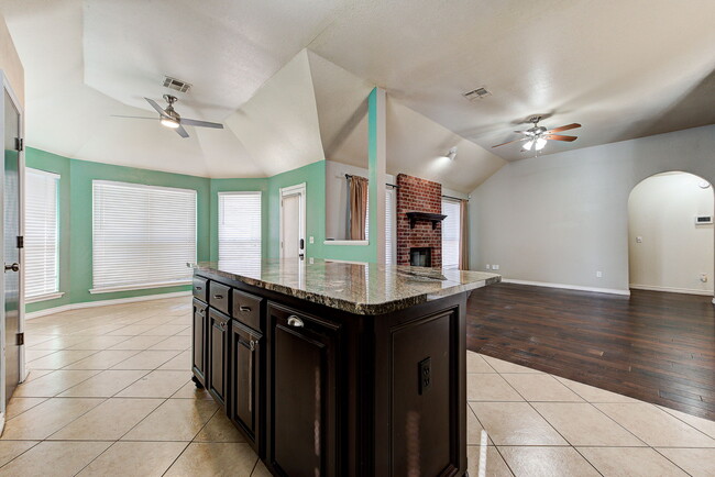 Building Photo - 2908 Glasgow Dr