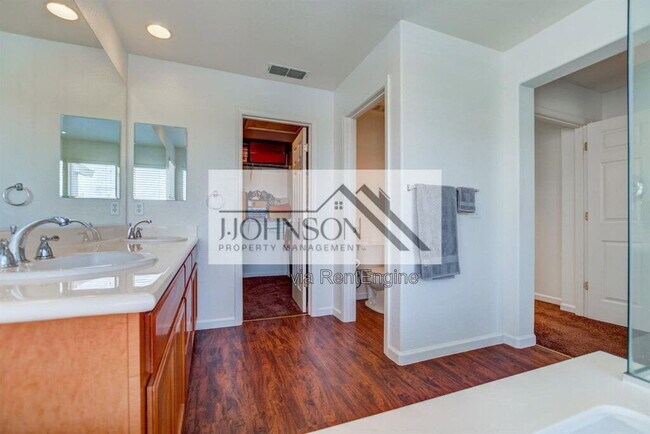 Building Photo - 2673 Merchant Dr