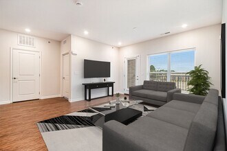 Building Photo - 2 Bedroom 1.5 Bath - Luxury Goshen Apartme...