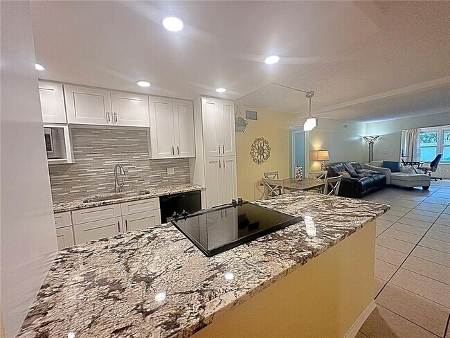 Building Photo - 4500 E Bay Dr