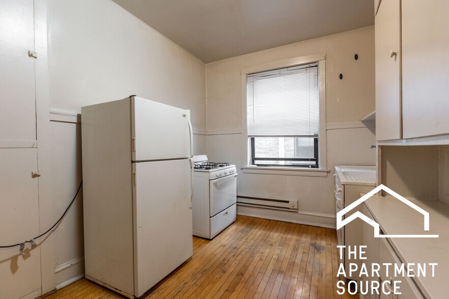 Building Photo - 1307 Oak Ave