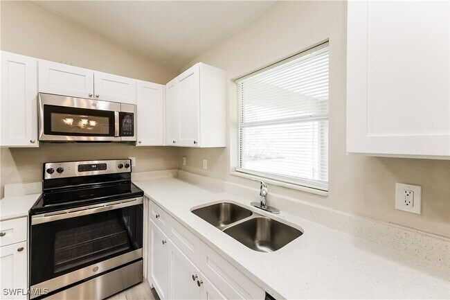 Building Photo - 2712 53rd St W