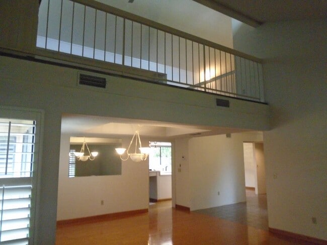 Building Photo - GATED COMMUNITY !!! MOVE IN SPECIAL!! $299...