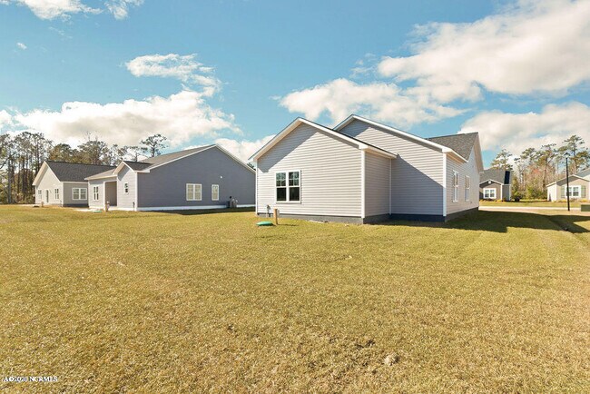 Building Photo - 202 Garland Shores Dr
