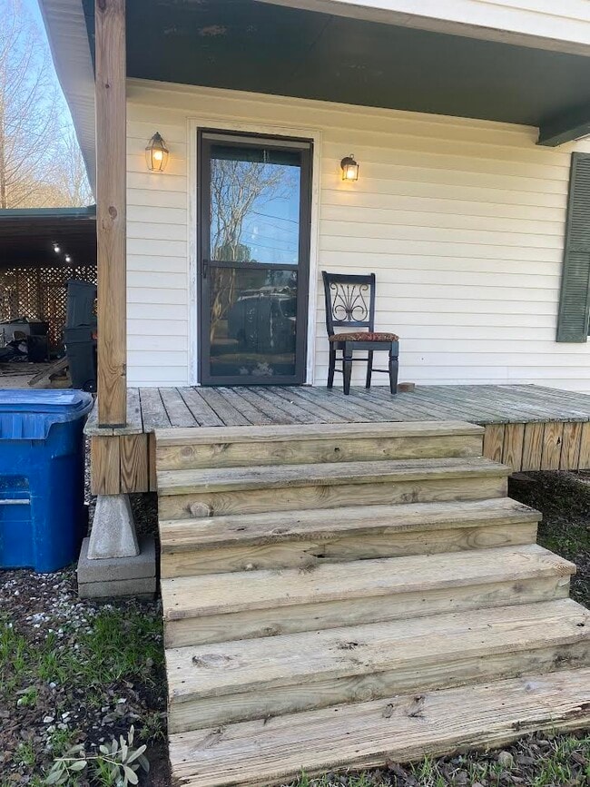 Building Photo - 208 Darbonne Rd