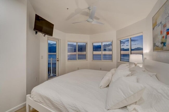 Building Photo - 17852 Lee Ave