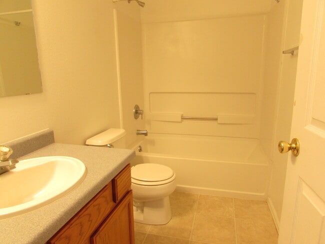 Building Photo - 406 Grays Peak Ct