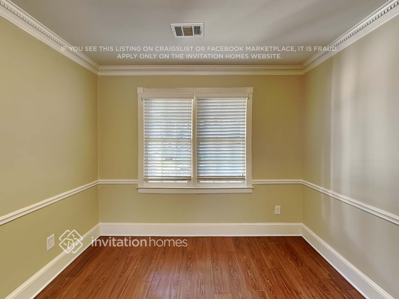 Building Photo - 1441 Albans Ct