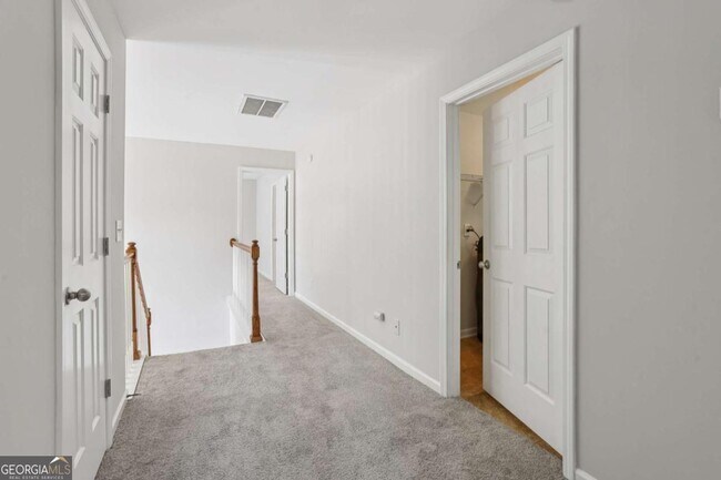 Building Photo - 1025 Pebble Creek Trail