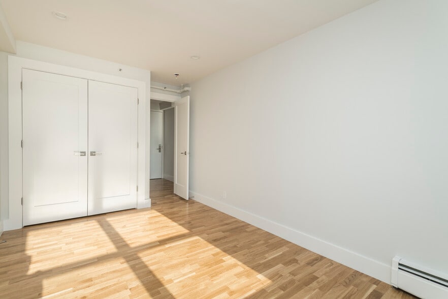 Building Photo - 1410 Columbia Rd