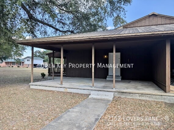Building Photo - 2152 Lovers Ln