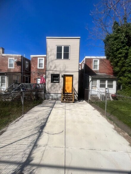 Building Photo - 6034 Walton Ave