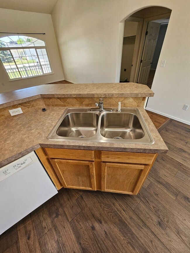 Building Photo - 4670 S Latigo Way