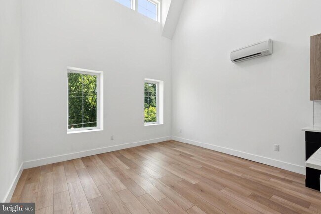 Building Photo - 4214 Powelton Ave