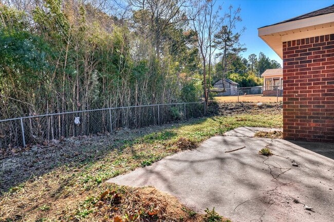 Building Photo - 2572 Tara Heights Cir