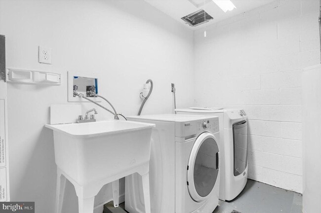 Building Photo - 8164 Hazy Dawn Ct