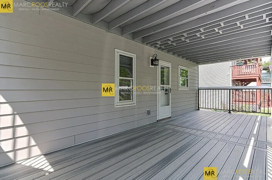 Building Photo - 237 Trenton St