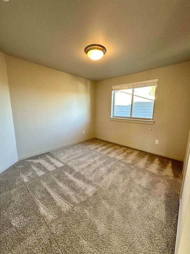 Building Photo - 51927 Lumberman Ln