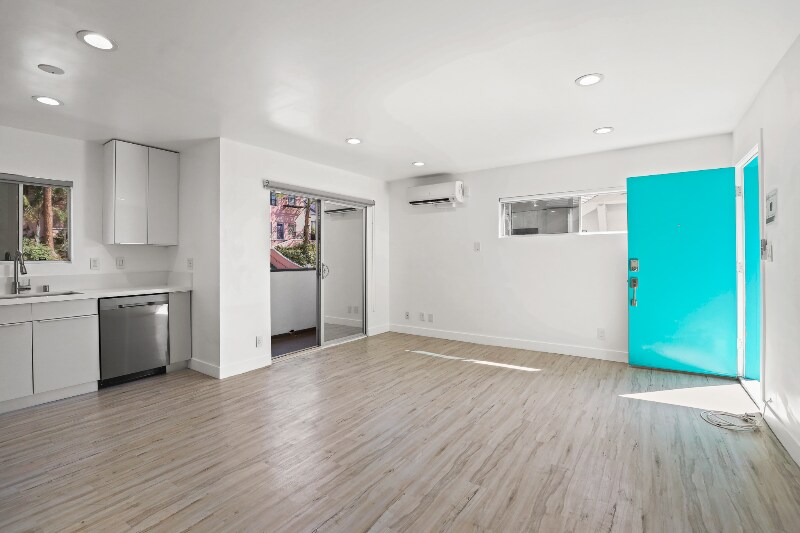 Building Photo - 249 S Coronado St