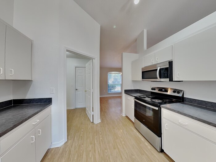 Building Photo - 7691 Canterbury Cir