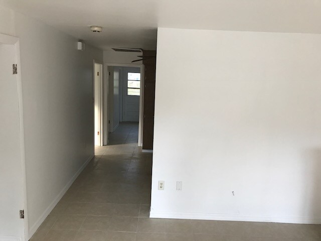 Building Photo - 3629 Ave S NW