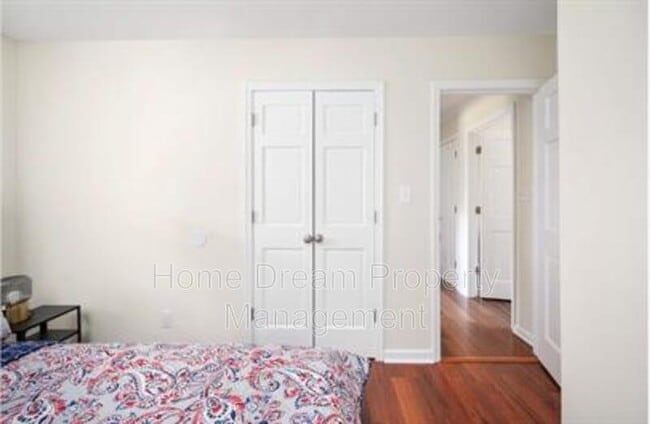 Building Photo - 11 Endicott Ln