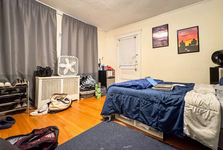 Primary Photo - 28 Manet Rd