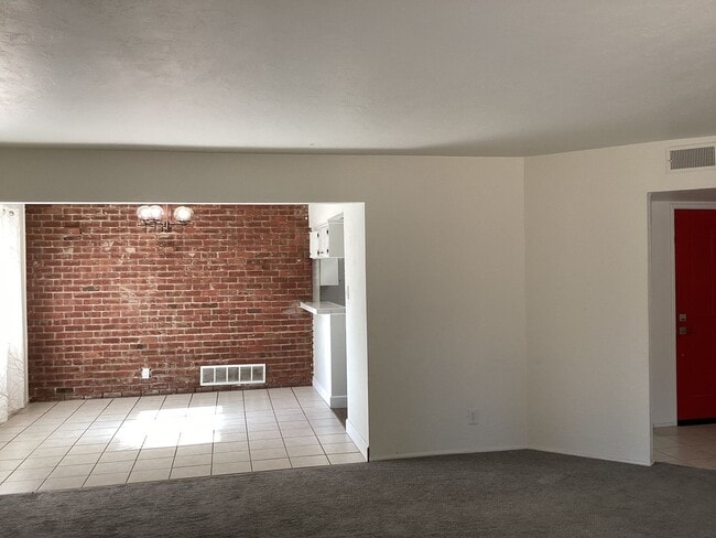 Building Photo - 4648 N 6th St