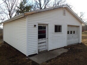 Building Photo - FESTUS - 1.36 Acres, Detached Garage, Part...
