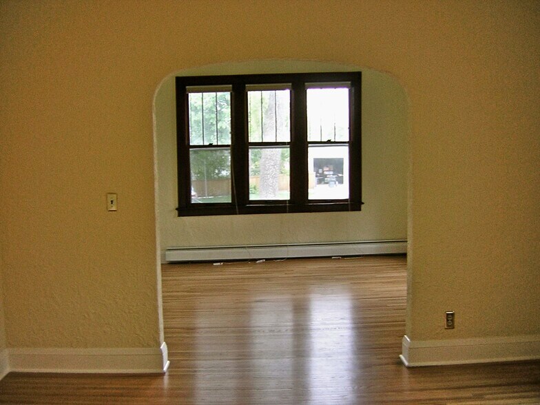 View to living room - 527 Hall Ave
