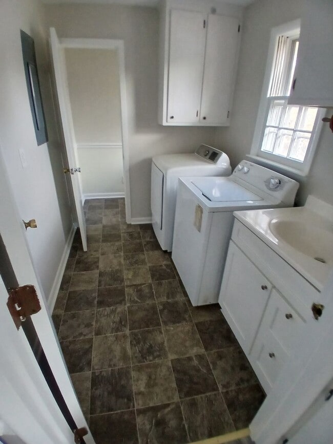 Building Photo - Ranch home near downtown Clayton