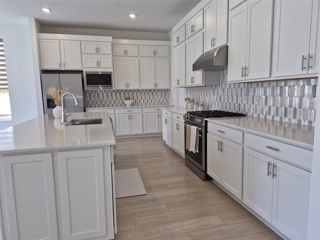 Building Photo - 31007 Golden Felipe St